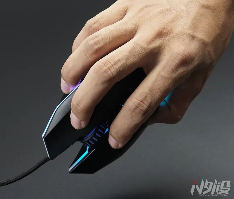 达尔优电竞鼠标em910,达尔优鼠标牧马人em915咋拆