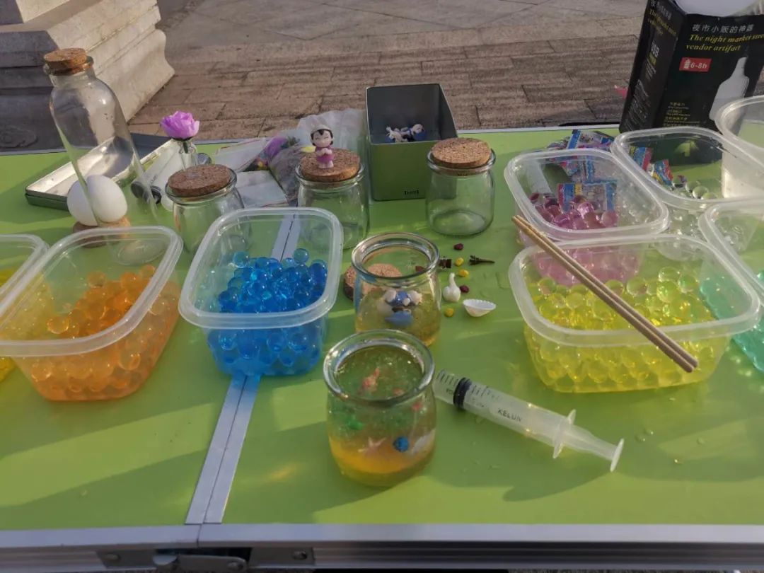 这是一个四个月后重返武汉的故事丨单读