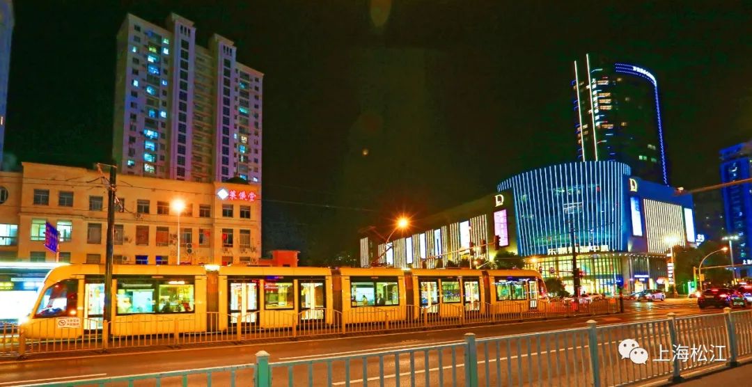 松江哪个商场优惠多？跟着“蚕宝宝”一路吃喝潮玩欢乐购～