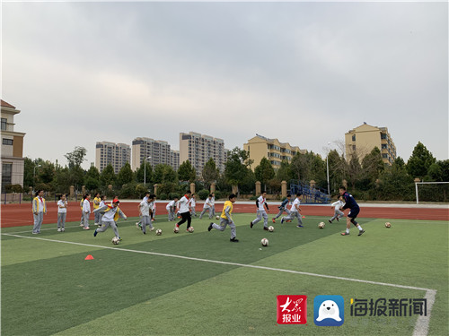 淄博高新区足球运动协会第二小学训练基地今日签约挂牌