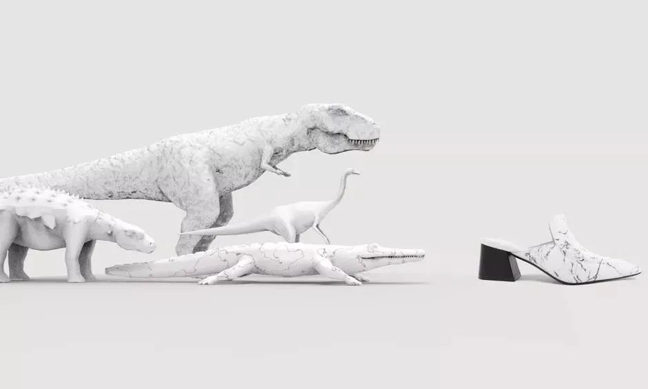 同样的预算买二手车还是新车,爆款靴子和小众靴哪个好