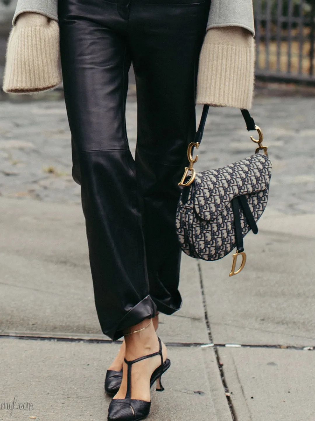 大牌包包为什么都那么丑,这么丑的大牌包包是真的吗