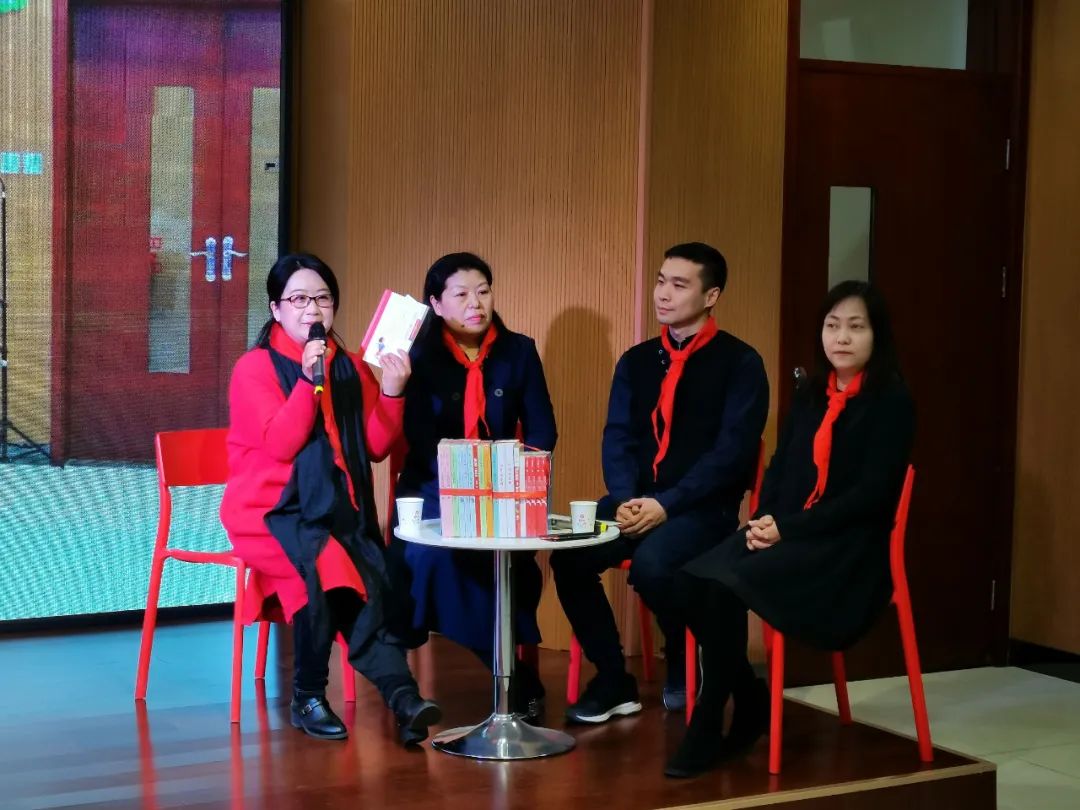 长江文艺出版社学生必读,长江文艺出版社书单