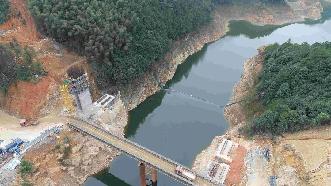 景文高速东坑段,景文高速东坑隧道
