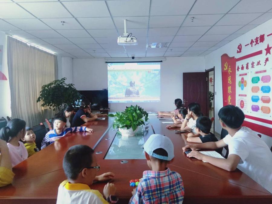 青年之家揭牌凝聚青春力量,凝聚青春力量服务乡村振兴