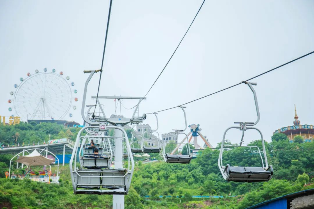 五一重庆新晋打卡公园,重庆海陆空大世界游乐园