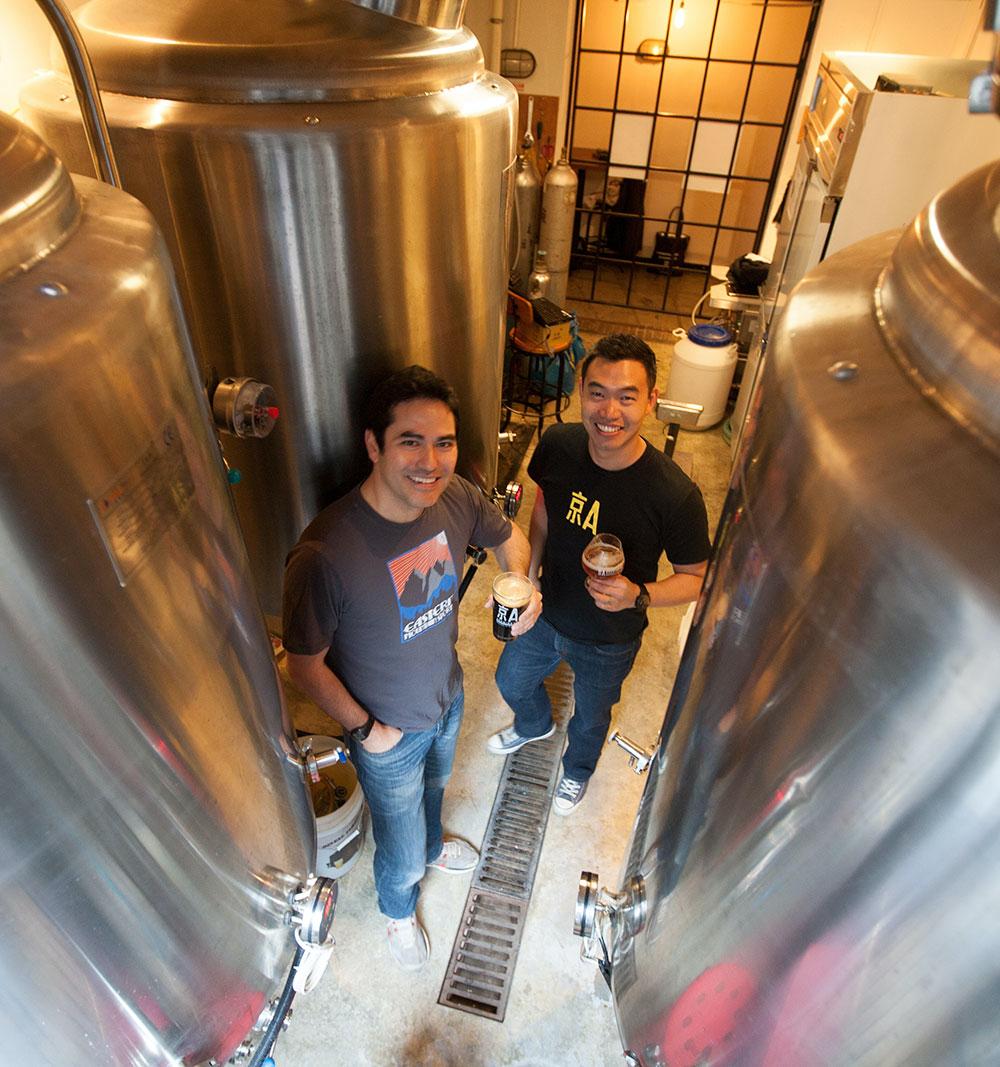 当俩老外决定把北京酿在酒里