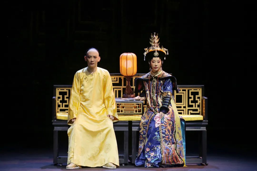 从《鉴证》到《一蓑烟雨》：戏曲是时光雕刻的酒杯，盛得下万千滋味