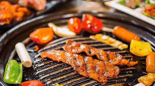 卢氏汉釜宫：海鲜、烤肉、小吃...通通不限量！豪横自助来啦！39.9元购汉釜宫单人自助餐，海鲜、烧烤、牛排、甜点...都是你的！