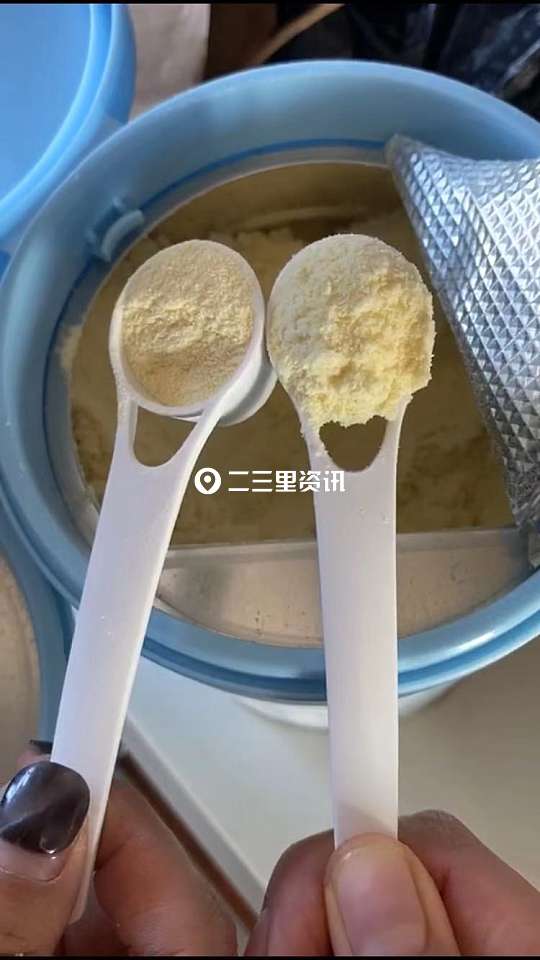 蓝河绵羊奶粉刚打开里面有结块,蓝河绵羊奶为什么有的结块