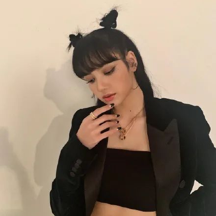 年度会穿榜单来了你爱豆同款都在这儿！快买