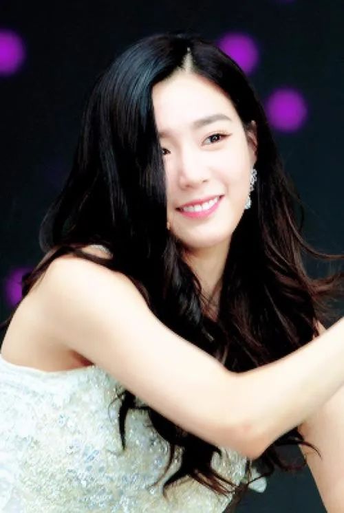 钻石美貌,欧化了TiffanyYoung真像韩艺瑟和徐睿知的合体