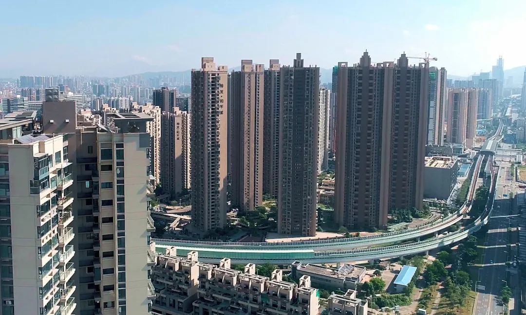 大浪街道拍了拍“你”，并递上2020成绩单