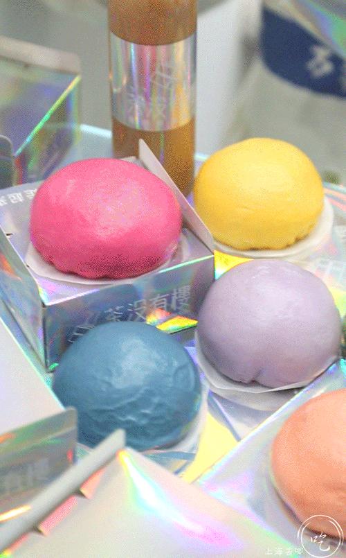 淮海路上10m²！连座位也没有的店，专卖香港“彩色点心”