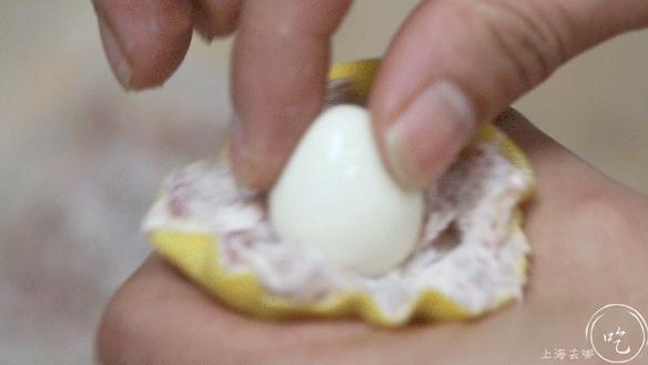 淮海路上10m²！连座位也没有的店，专卖香港“彩色点心”