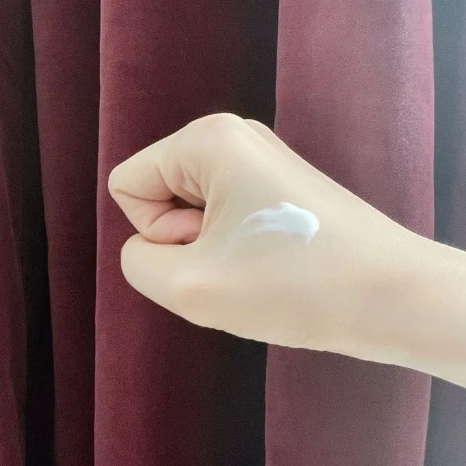 护肤爱用品推荐分享,护肤分享今日份美妆穿搭