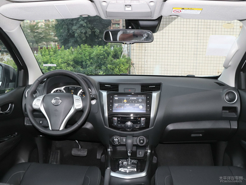 又想跑高速又想兼顾越野的车推荐,坦克300和途达哪个更值得买