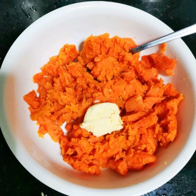 马苏里拉芝士焗红薯微波炉,微波炉芝士焗红薯要蒸多久