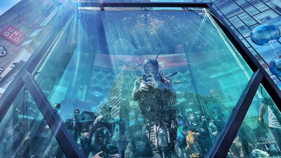 差异化市场竞争策略,差异化战略竞争