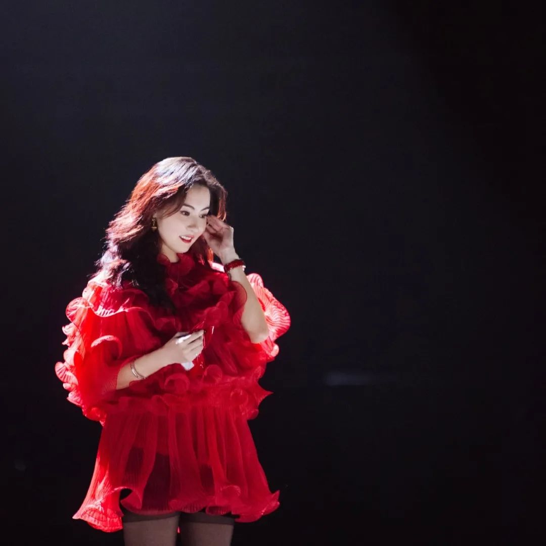 41岁张柏芝颜值有多绝,41岁张柏芝皮肤紧致似少女