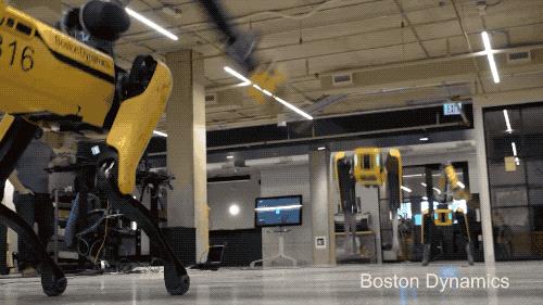腾讯自研机器狗！叫板波士顿动力？