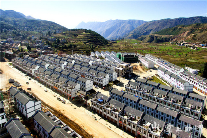 实干担当促发展砥砺奋进谱新篇,脱贫攻坚先进集体事迹范文