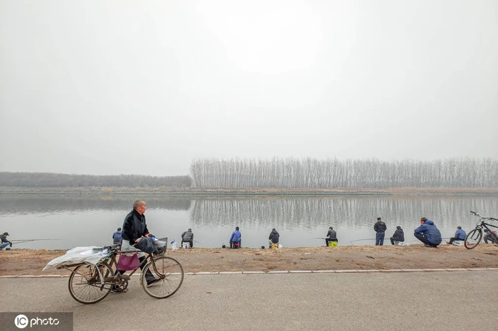山东威海：一根钓鱼竿的制霸全球之路