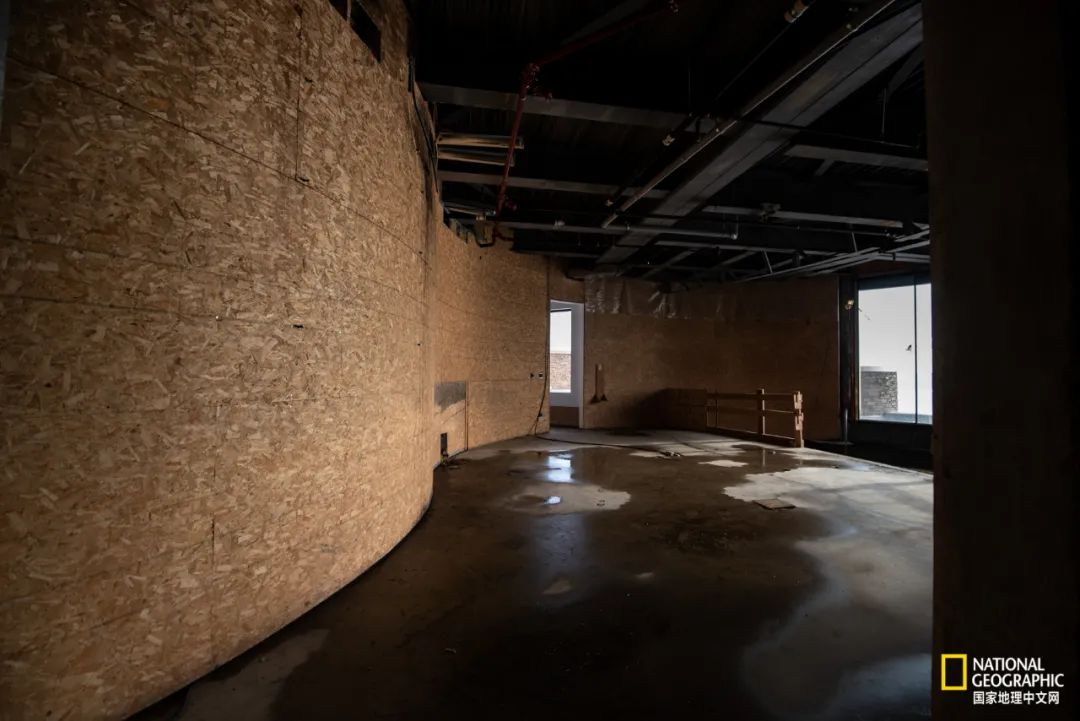 被废弃的私人豪宅,私闯豪宅后续