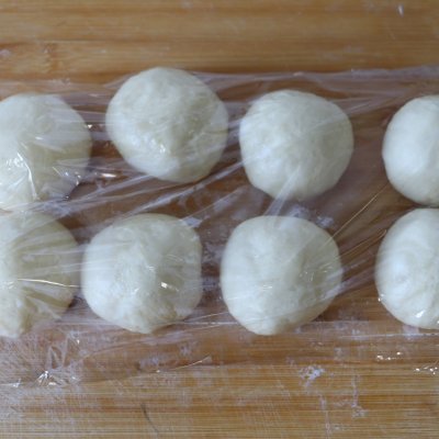 3分钟制作蜂蜜小面包香甜酥软,脆脆底蜂蜜小面包