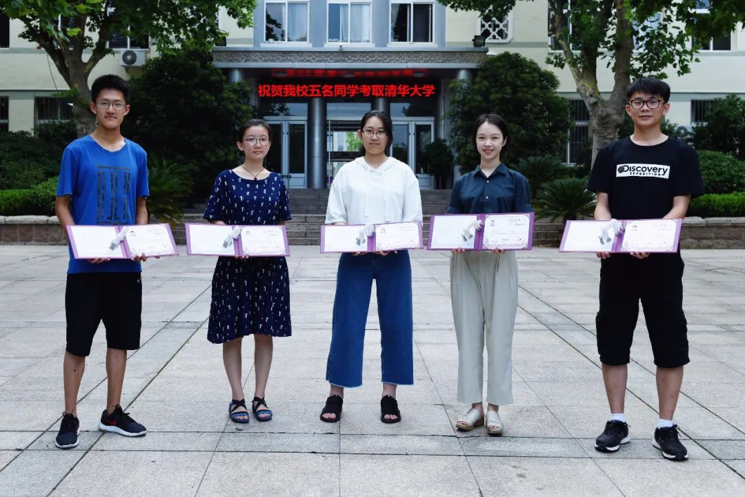 青岛十七中美术班近几年分数,青岛十七中美术班加分