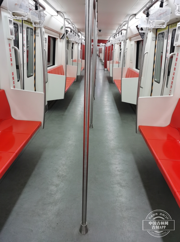 繁荣路站地铁a口,长春市繁荣路地铁站