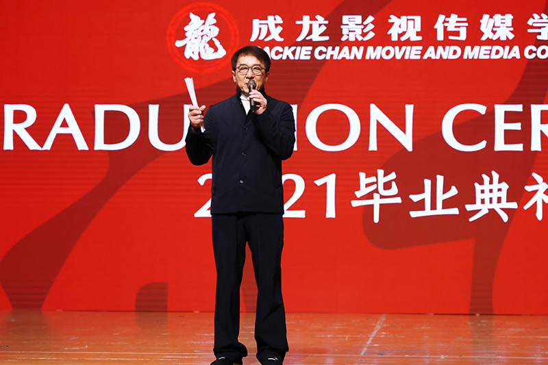 武汉设计工程学院成龙演讲,感恩有你武汉