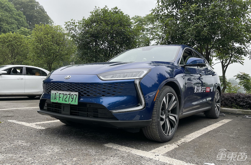 华为增程式电动车评测,华为新能源电动汽车试驾