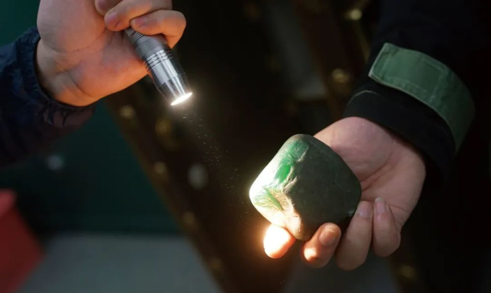 赌石的疯狂之旅,疯狂赌石之旅