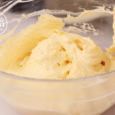 无泡打粉版黄油蛋糕,最简单黄油蛋糕