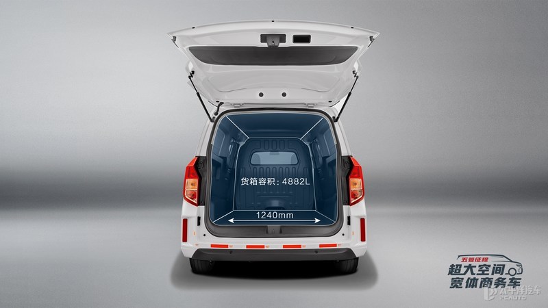 新款起亚嘉华实车曝光,2022丰田皇冠陆放豪华版图片