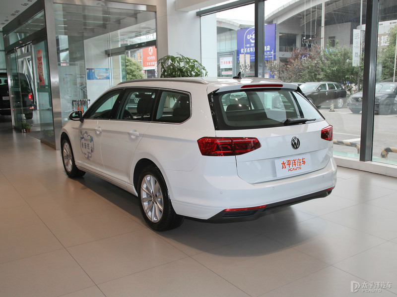 新款起亚嘉华实车曝光,2022丰田皇冠陆放豪华版图片