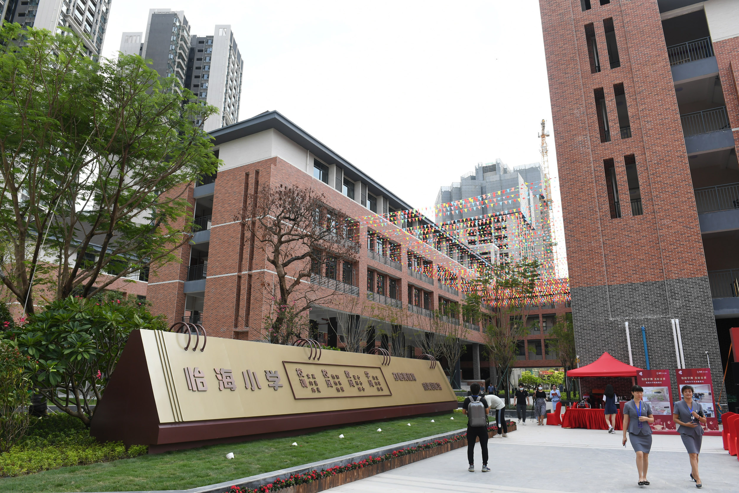 桂城灯湖中学何时投入使用,灯湖中学南海