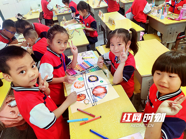 双减政策给孩子一个美好的童年,让双减政策真正落地生根