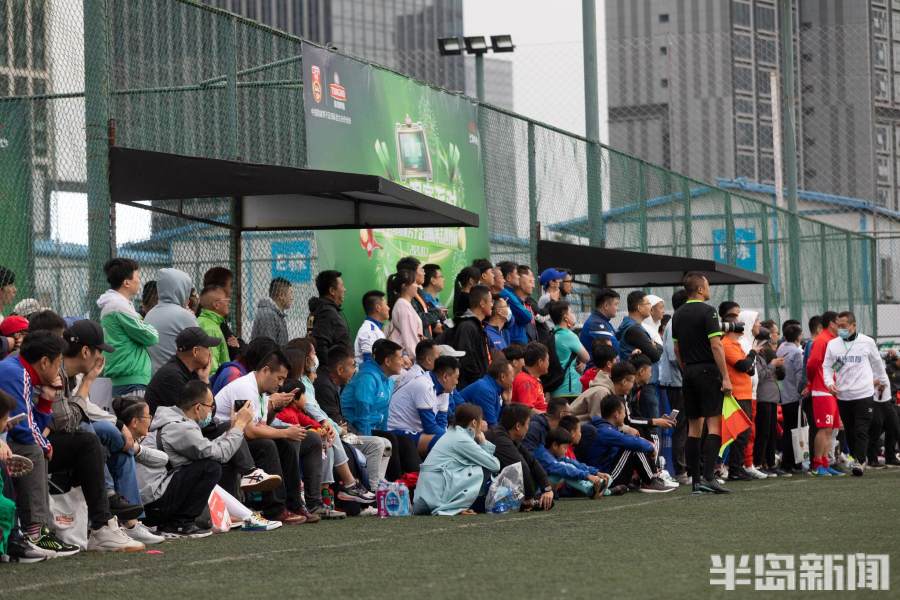 绿茵场上追梦想的下一句,绿茵场上冲刺防守