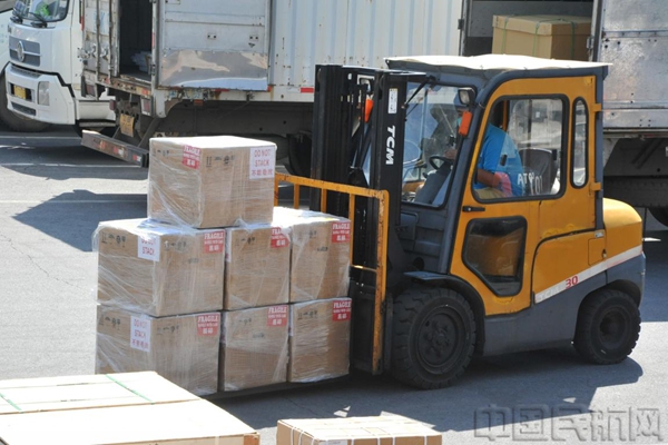 大连机场国内航班有快速通道吗,大连机场入连流程