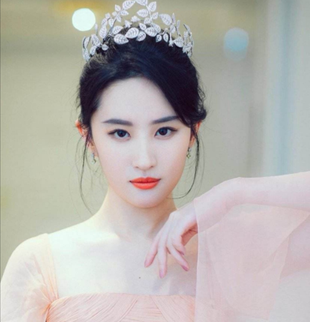 什么样的眼型最吸引女性,什么眼型的女生最耐看