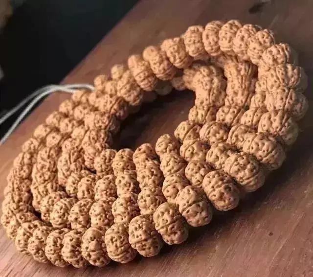 盘金刚菩提用什么油越盘越红,青皮金刚菩提子盘红步骤