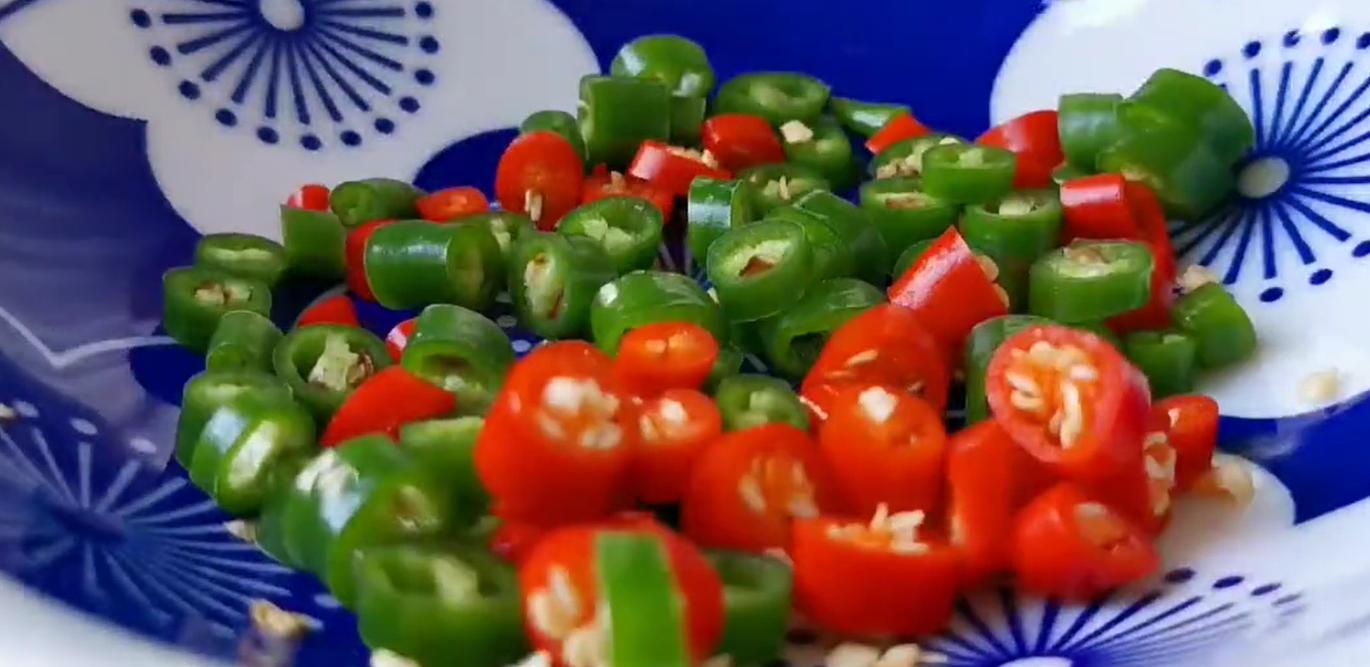 草鱼炖豆腐最简单家常做法,草鱼炖豆腐最简单的做法