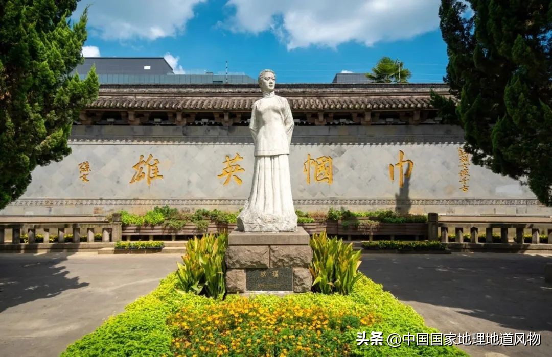 浙江绍兴跟杭州差多远,浙江绍兴和杭州哪个好玩