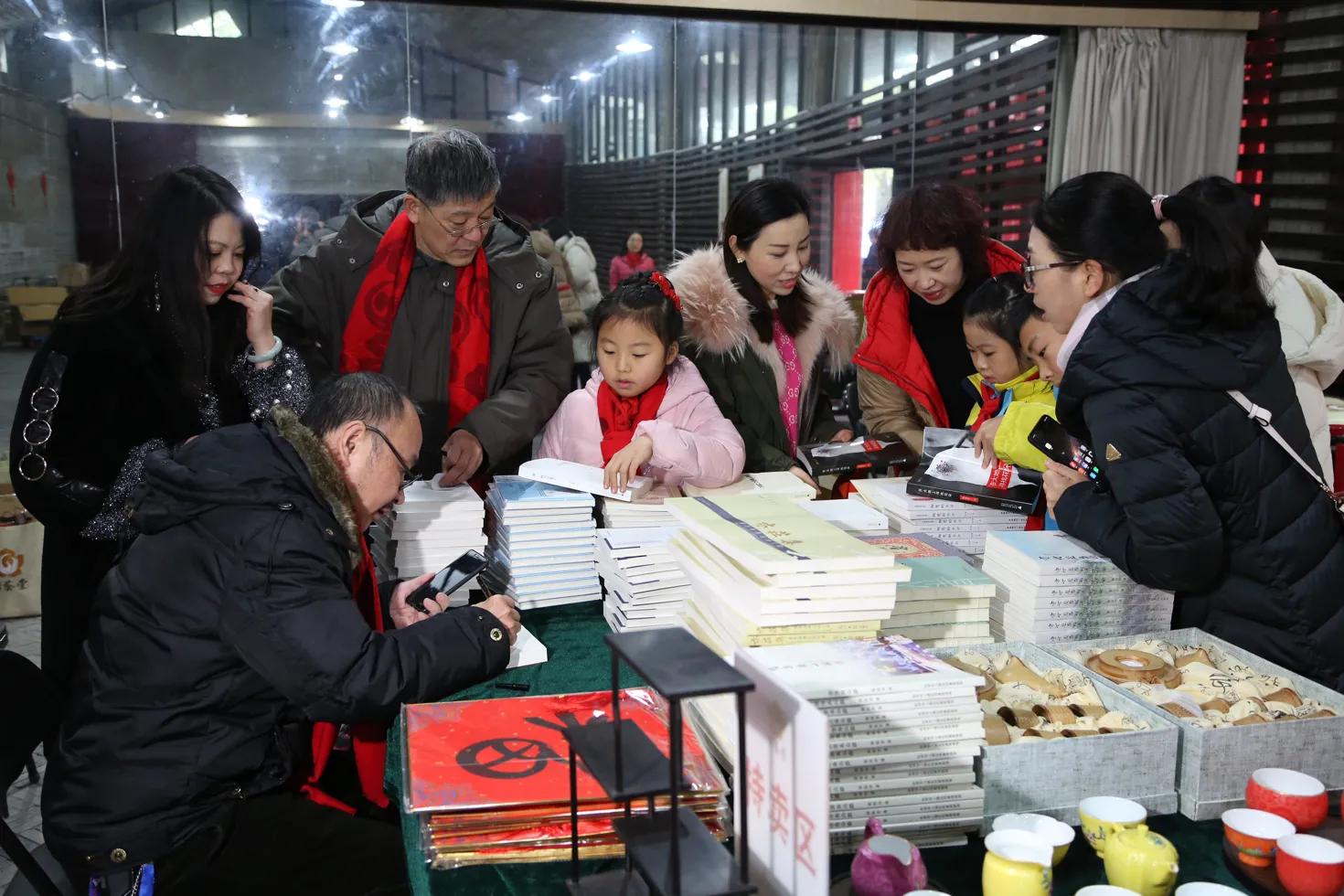 文化走亲越走越亲，杭州桐荫堂书院坚持17年爱心助学