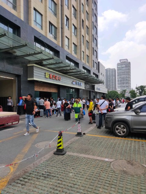 昆山中华园大神聚集地现状,昆山中华园找工作