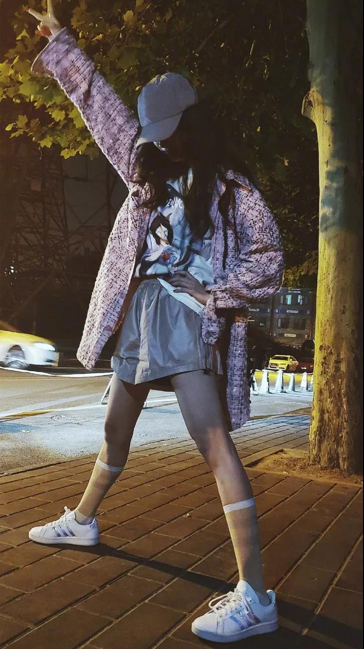 张天爱袜子配拖鞋,张天爱穿的凉鞋