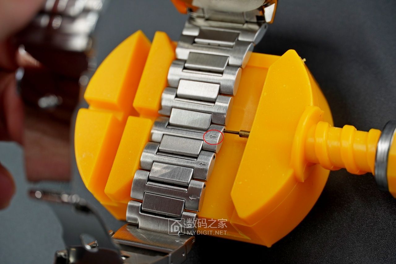 光动能手表卡西欧好还是西铁城好,卡西欧和西铁城光动能手表哪个好