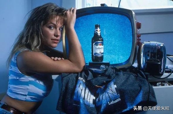 53岁结婚5次嫁给前世界首富,帕米拉·安德森丈夫